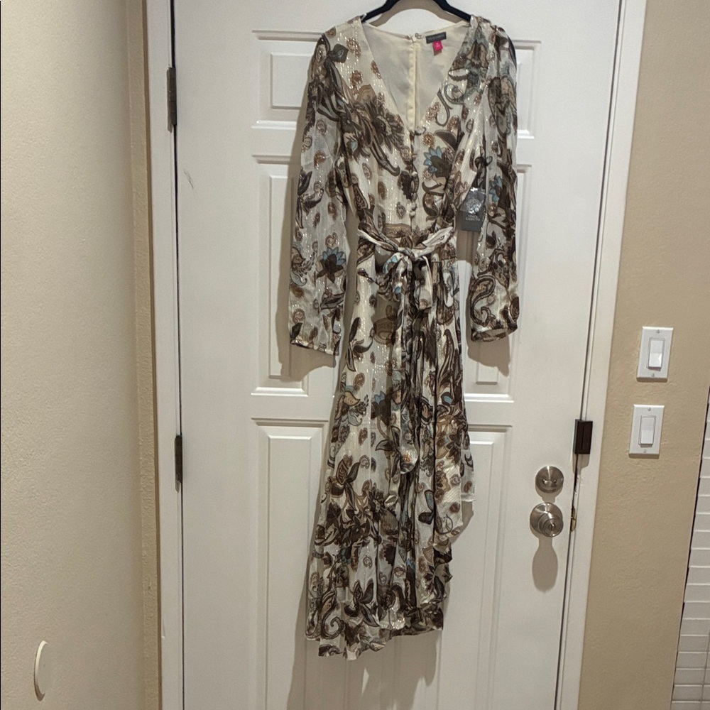 Vince Camuto Floral Print long sleeve Dress